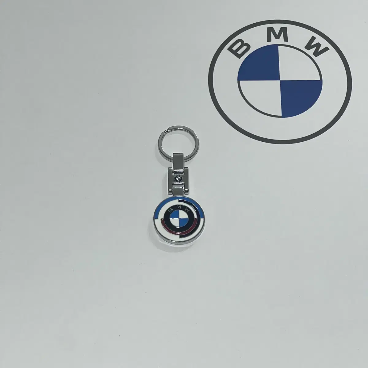 (미사용)BMW M50주년 정품 키링, 무광 블랙 bmw 정품 키링 팝니