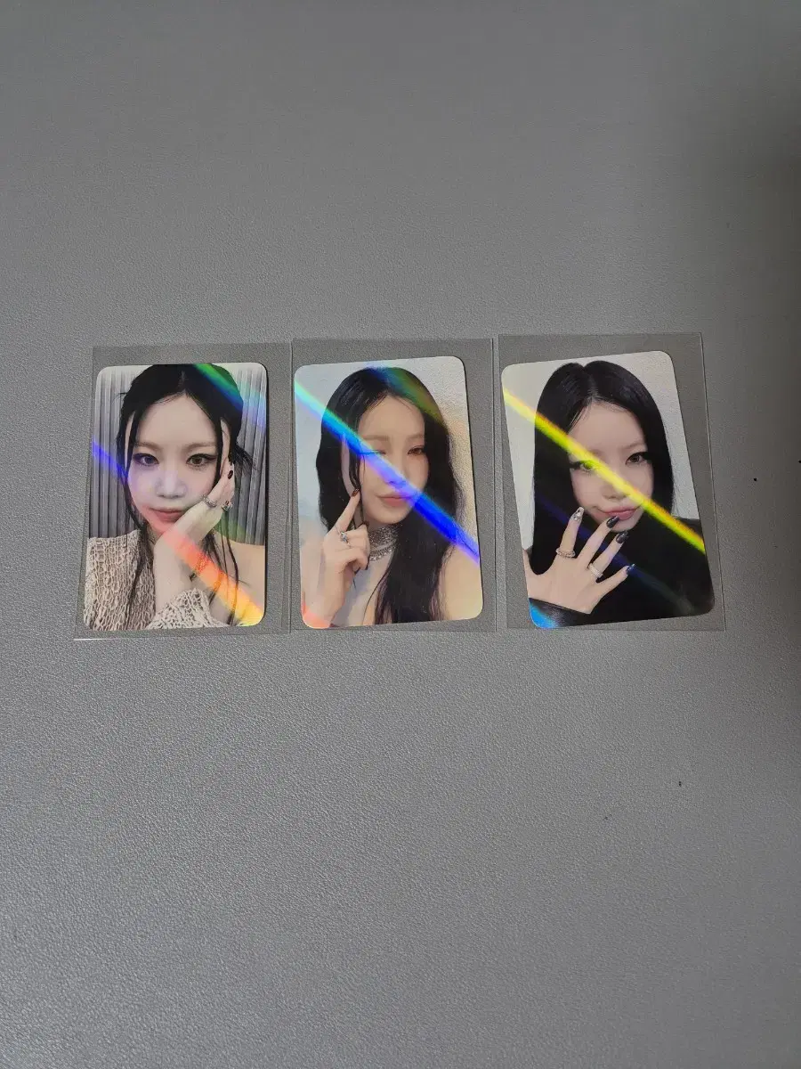 soojin photocardalbum pre-order benefitsphotocard makestar pre-order benefit photocard makestar