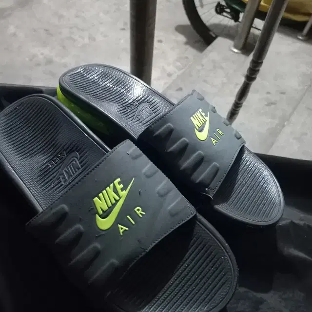 Nike air 슬리퍼 [size 265mm]