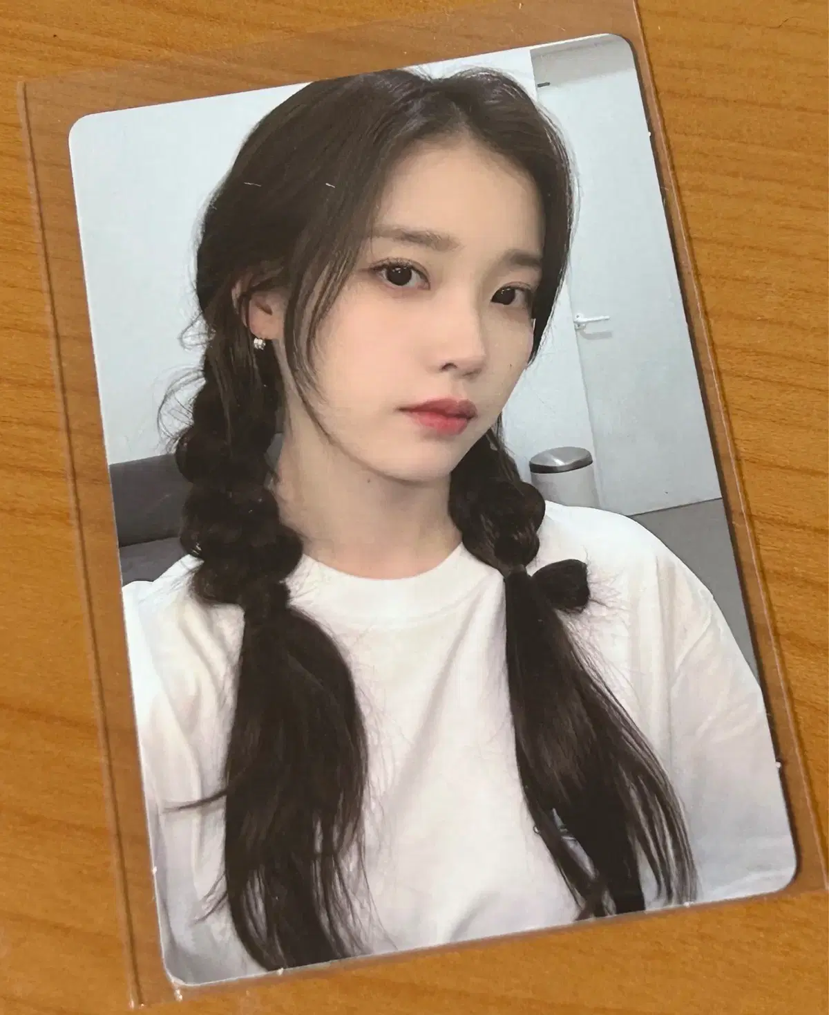 IU's birthday photocard + birthday cafe pre-order benefit