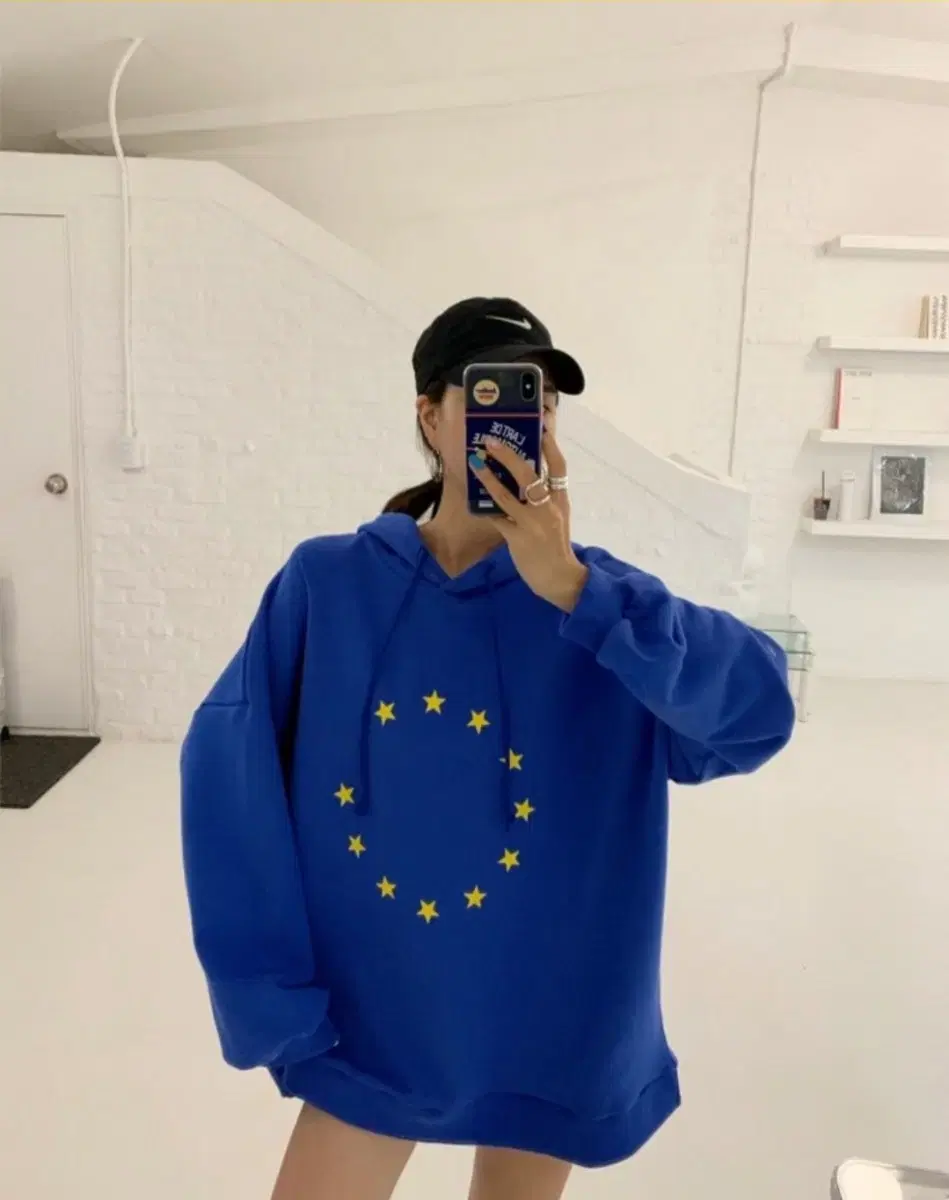 Women's hoodie