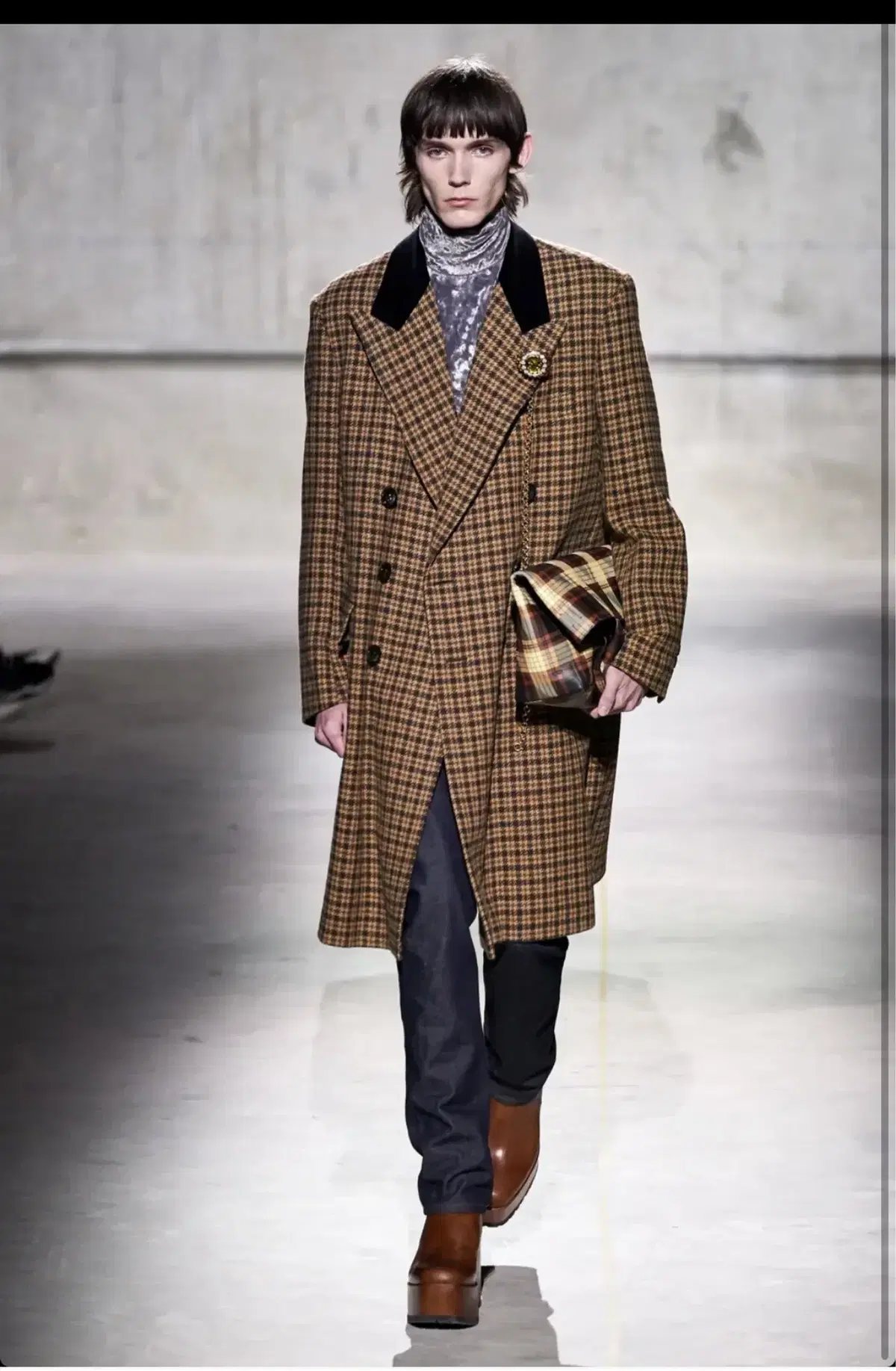 Dris vahn Norton 20FW Runway Coat