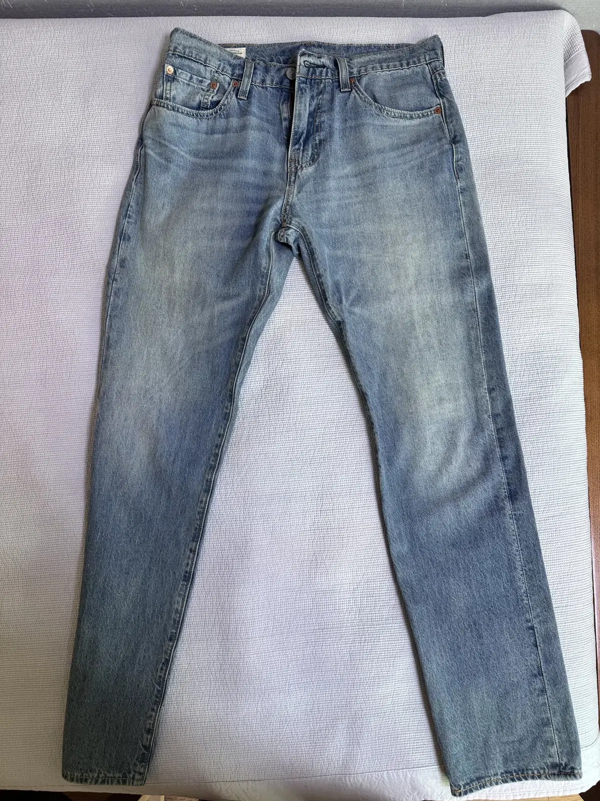 Levi's 502 Tapered Jeans