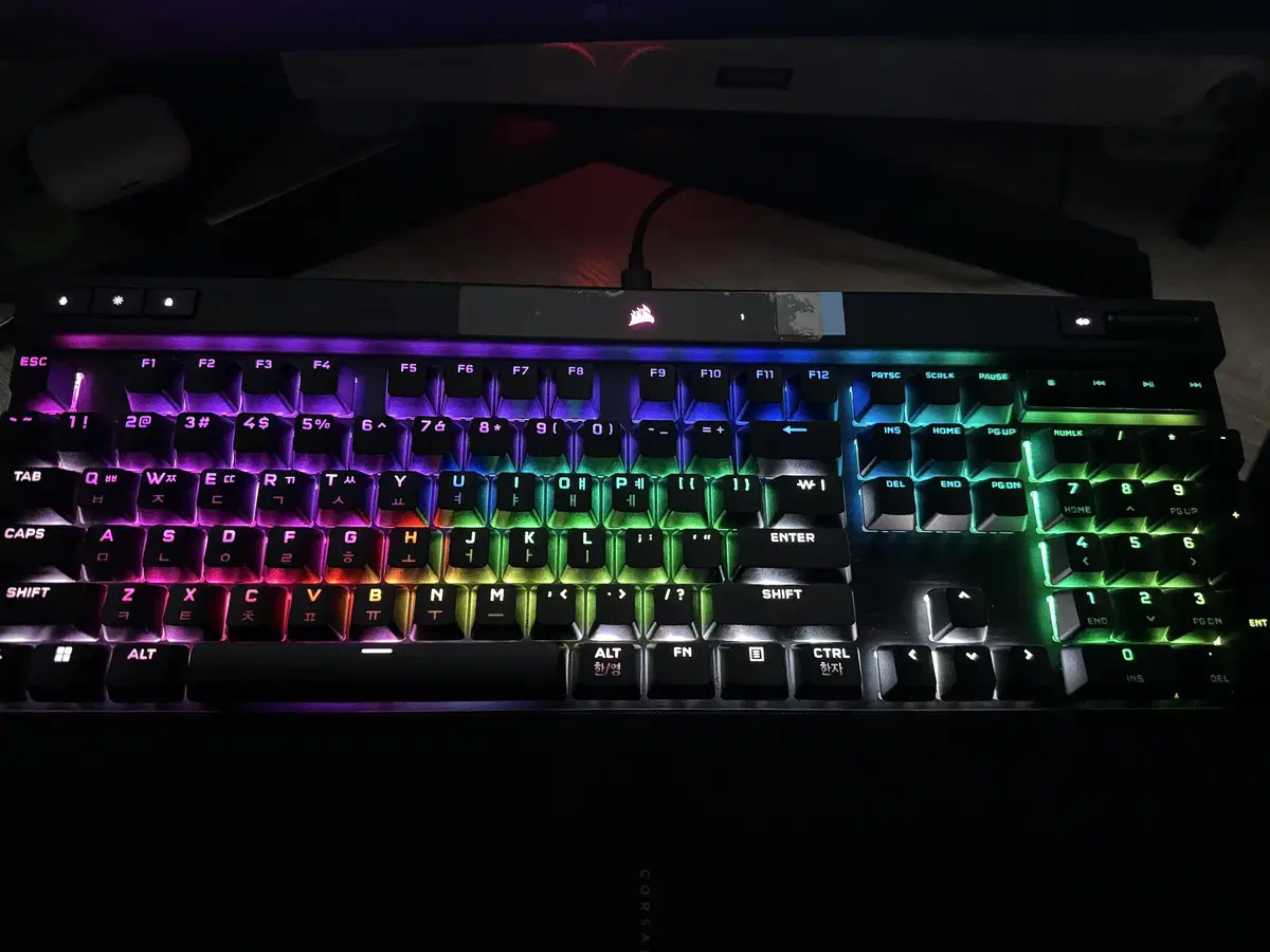 게이밍키보드 K70 RGB PRO 저소음 적축