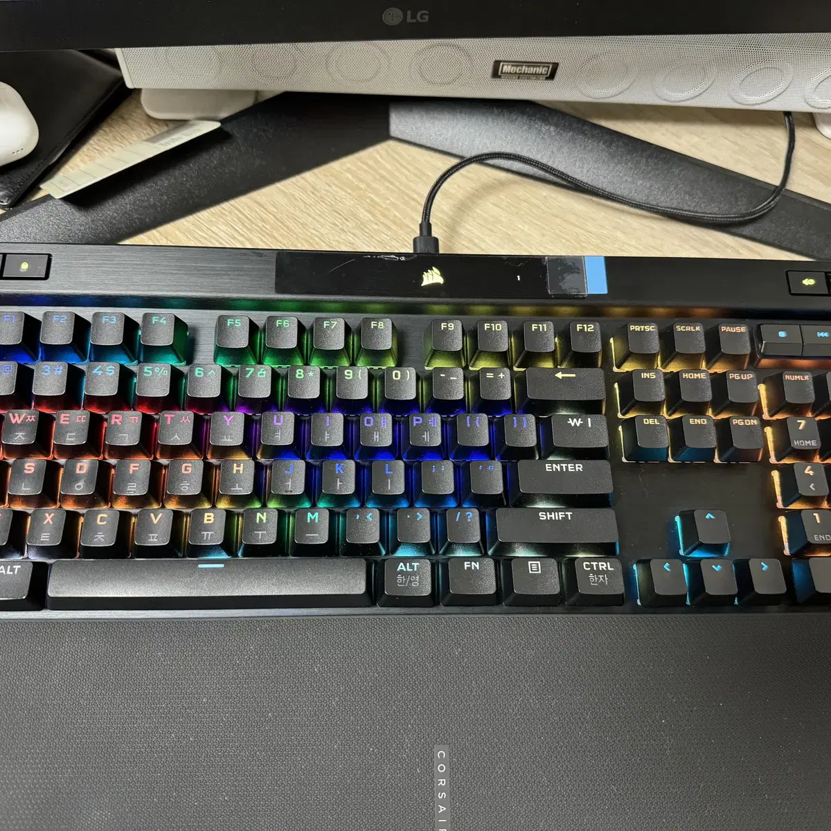 게이밍키보드 K70 RGB PRO 저소음 적축