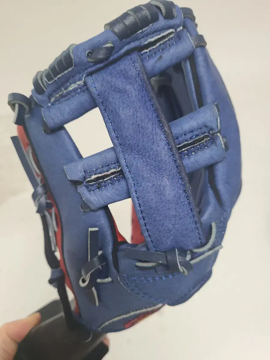 Jet Baseball Glove 8.5-Inch Lefty