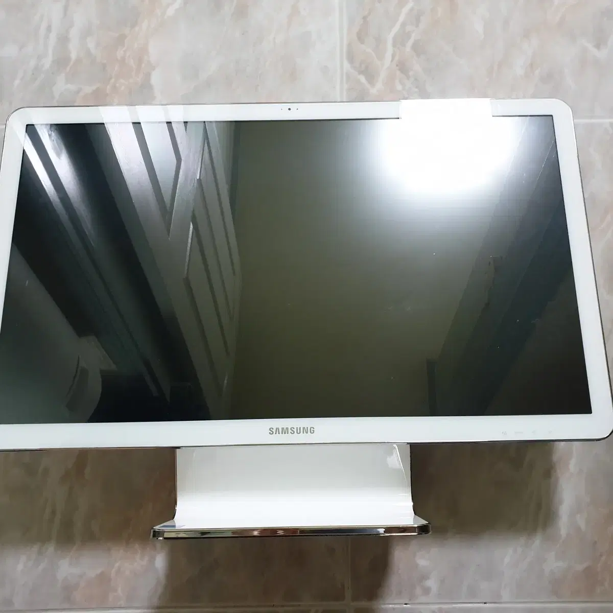 컴퓨터 삼성 올인원 PC TV DM700A4J 9만원