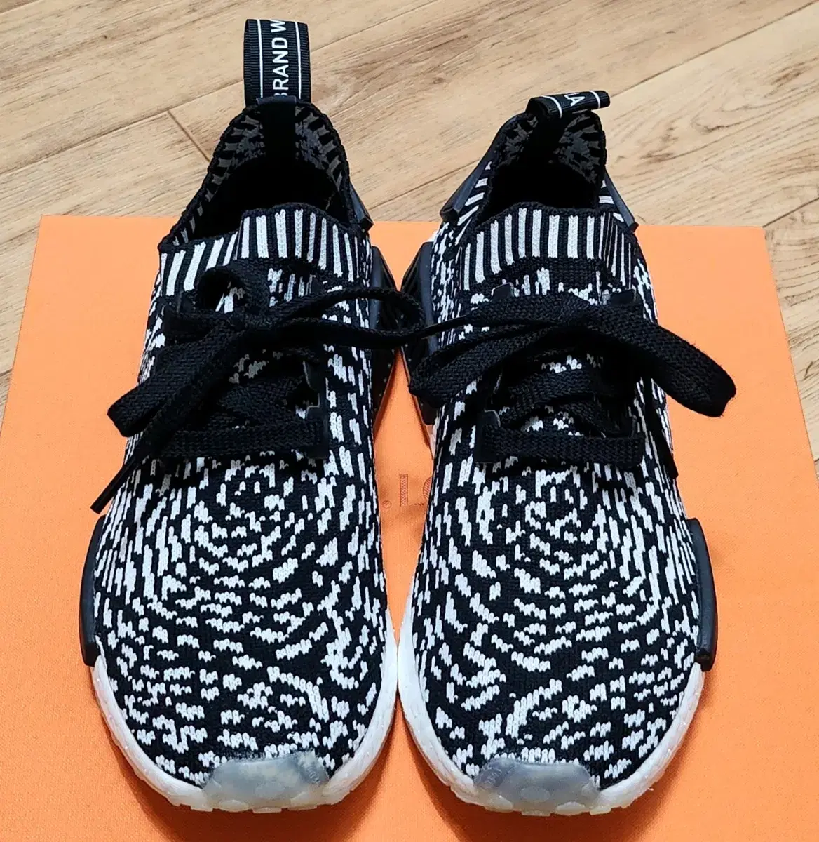 아디다스 NMD R1 PK 프라임니트 지브라 블랙