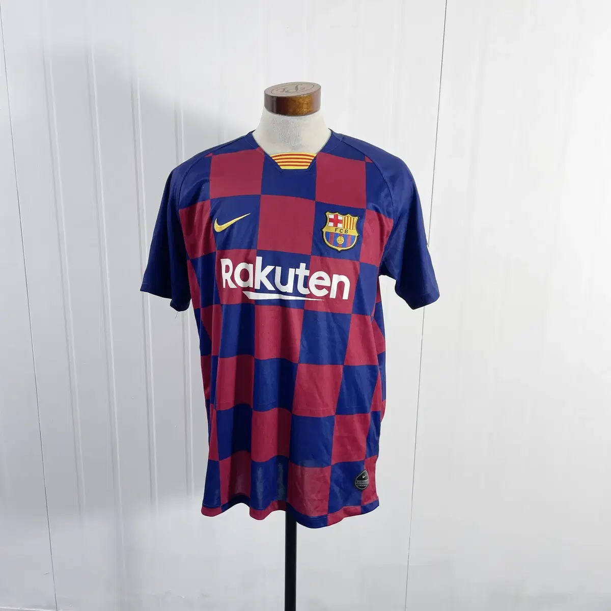 D1 Nike Rakuten FCB Barcelona Shirt 105-110Size