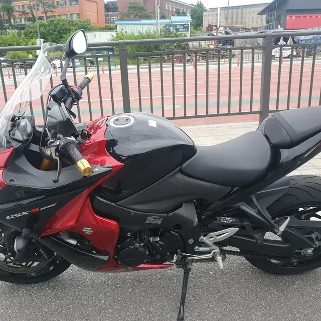 gsx s1000f 16년식 600만 가격인하