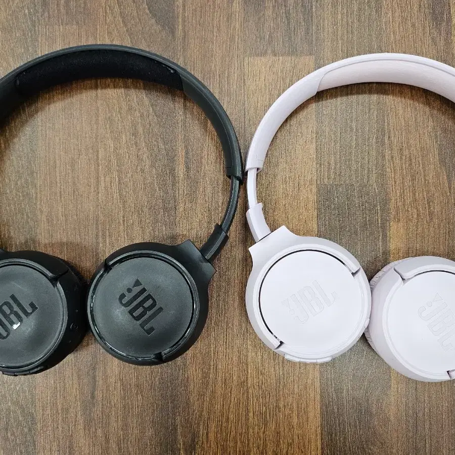 JBL 튠즈 500BT 블랙 팝니다