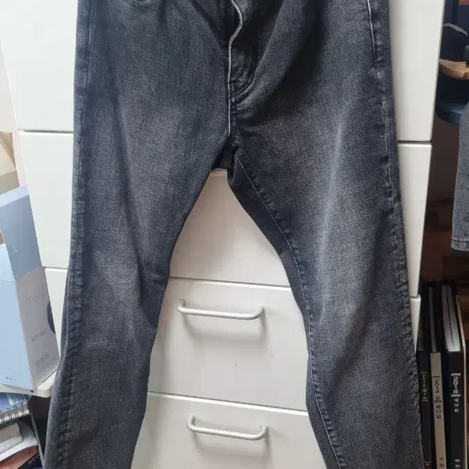 1981 BLACK STANDARD3 JEANS [CROP SLIM]