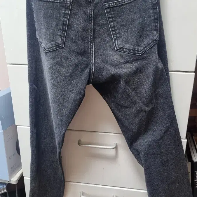 1981 BLACK STANDARD3 JEANS [CROP SLIM]