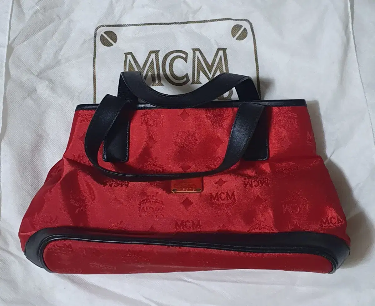 (정품) MCM 토드백