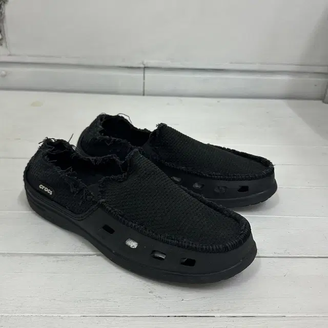 크록스 crocs 모카신