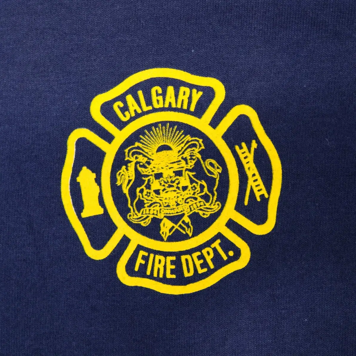 Vintage T-Shirt Calgary Fire Department T-Shirt XL (110)