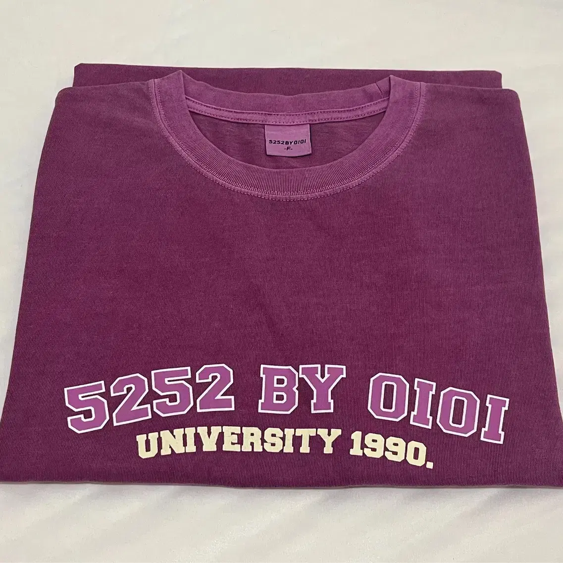 OIOI VARSITY T-SHIRTS (PURPLE)