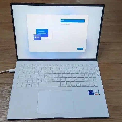 lg그램노트북 16인치 / windows 11프로/ ssd 1테라 / 보