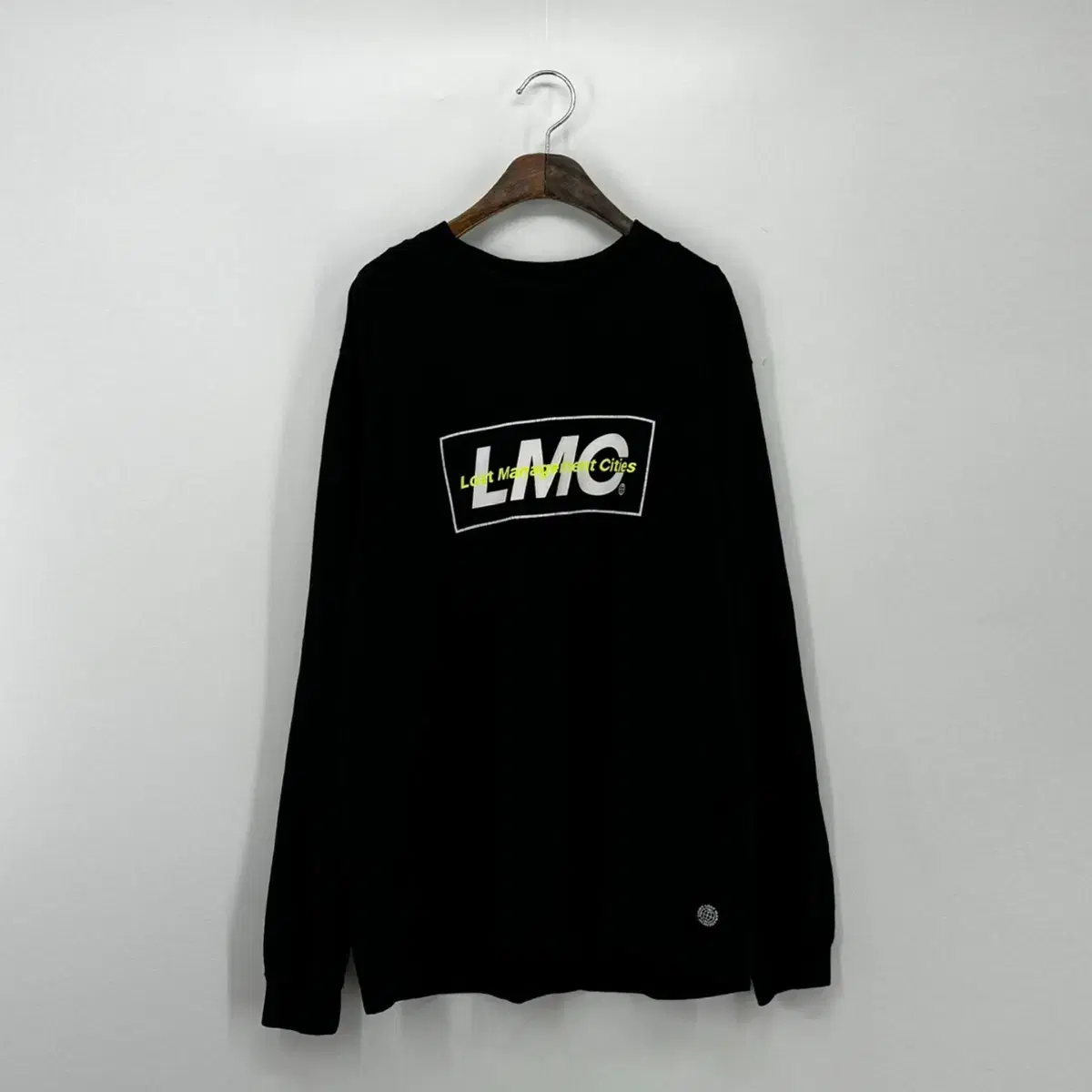 LMC 프린팅 맨투맨 티셔츠 (M size / BLACK)