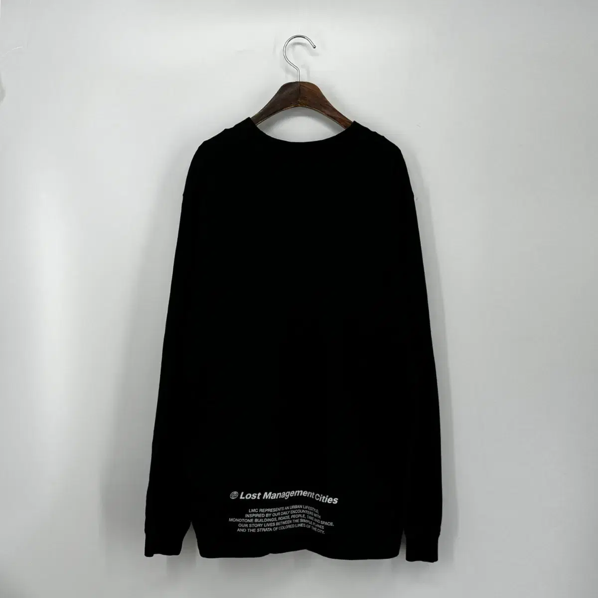 LMC 프린팅 맨투맨 티셔츠 (M size / BLACK)