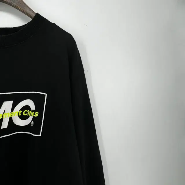 LMC 프린팅 맨투맨 티셔츠 (M size / BLACK)