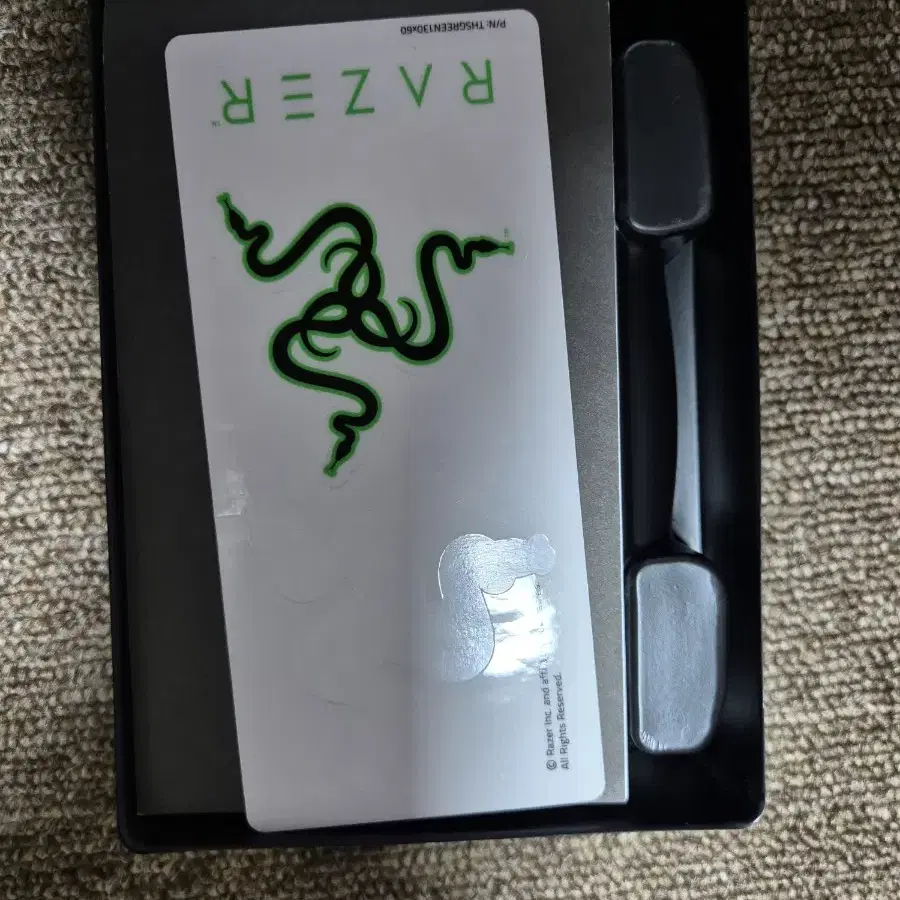 RAZER KISHI V1 팝니다 (휴대폰 게임패드)