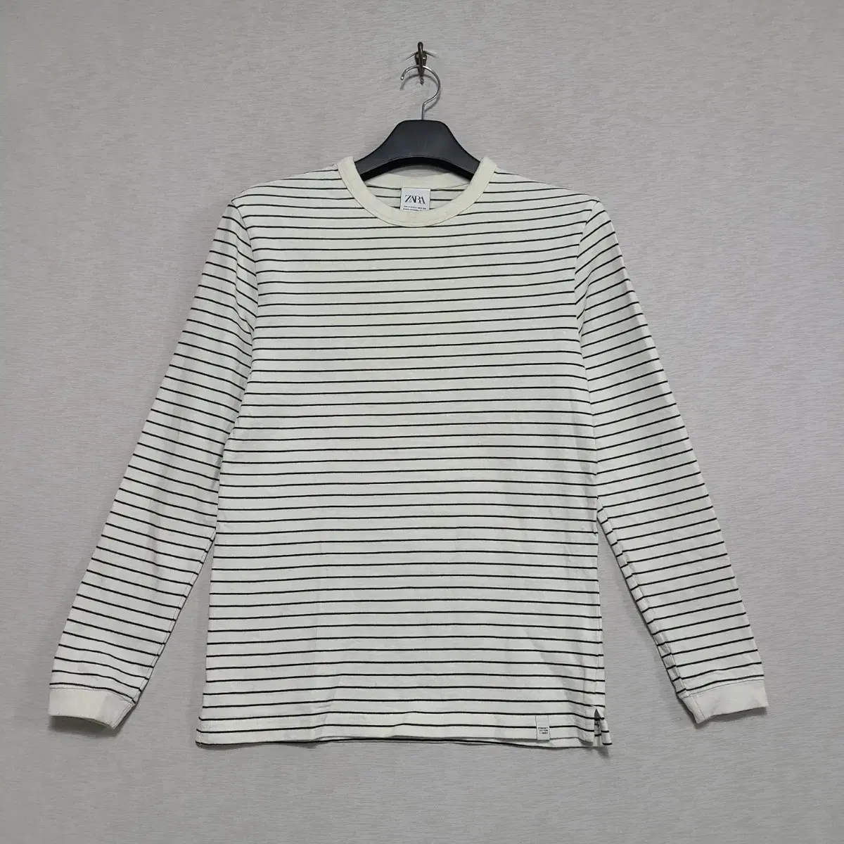 Zara Striped Long-Sleeved Tee M95 ㅡ0531