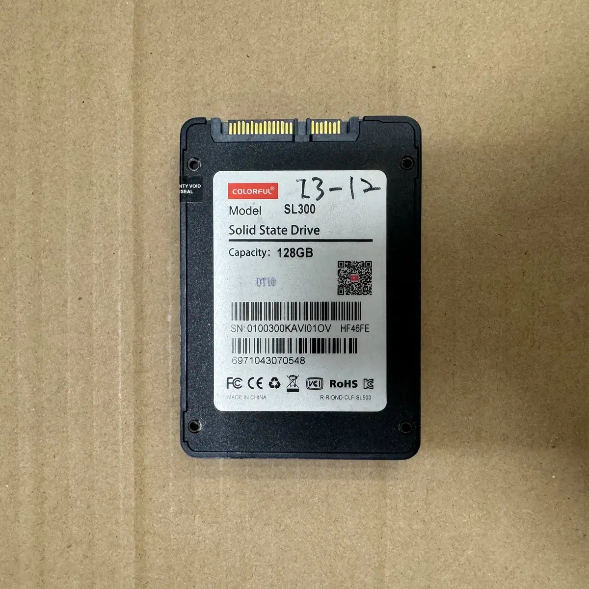 오닉스/컬러풀 SSD 128G 중고제품 판매합니다. (A/S4개월남음)