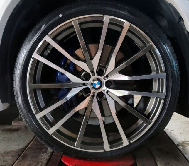 22인치 pcd 112 bmw g05 g06 742m 디자인 건메탈신품휠