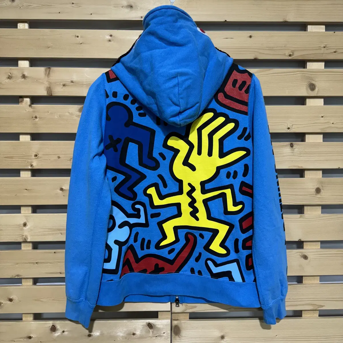 베이프 Keith Haring 샤크후드집업