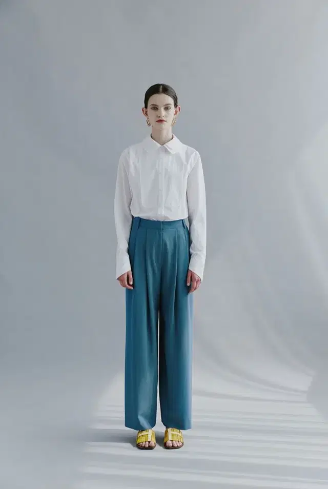 Moon Lee 문리 Pleated Wide Pants 와이드팬츠 블루