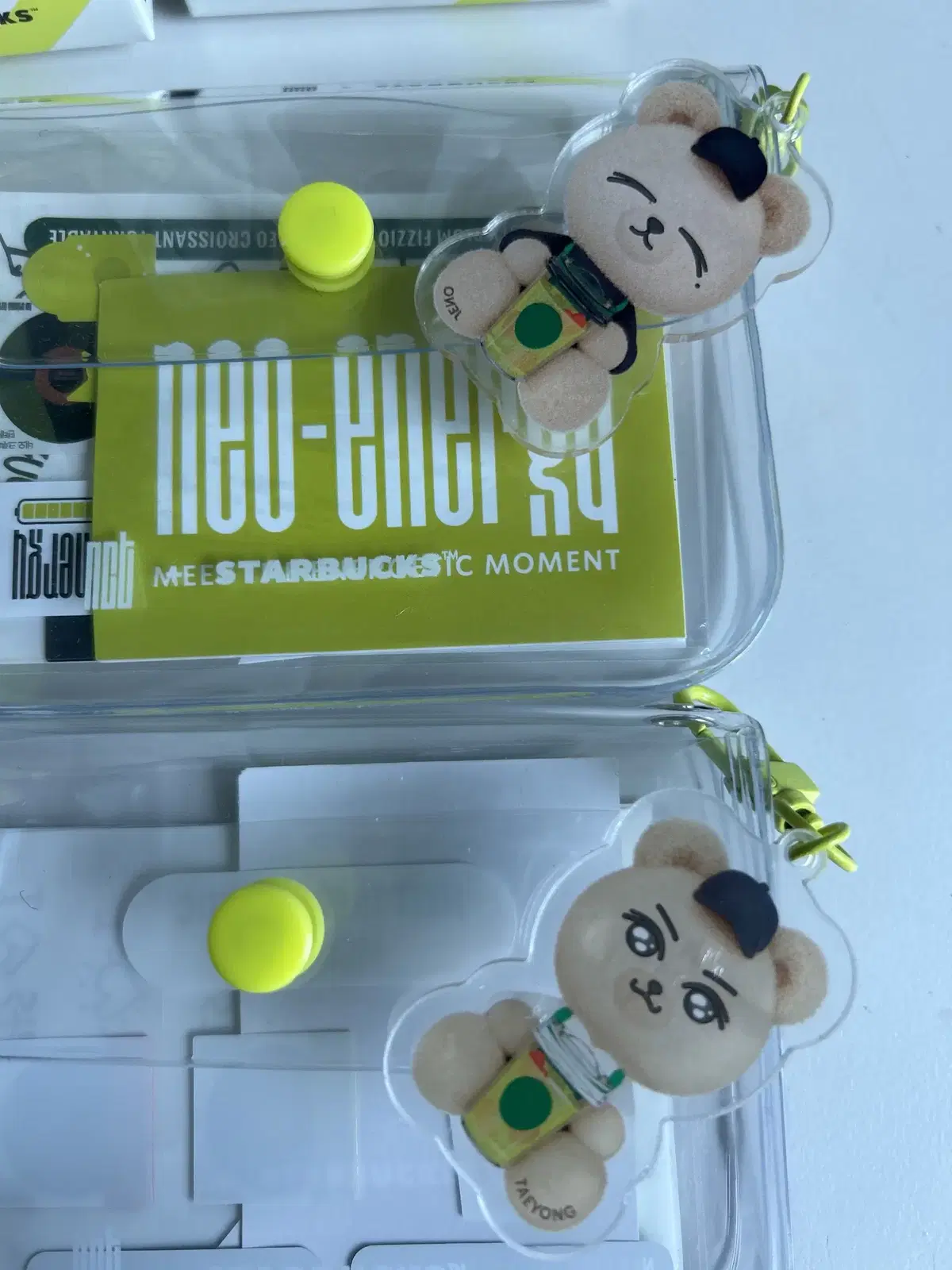 NCT Starbucks keyring taeyong >Doyoung, Yuta, Haechan