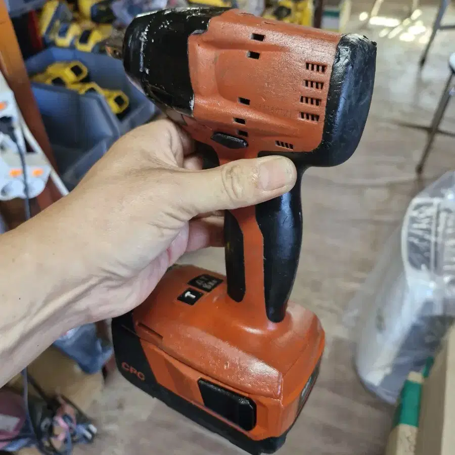 [HILTI]힐티충전임팩렌치 SIW6AT A22 본체만