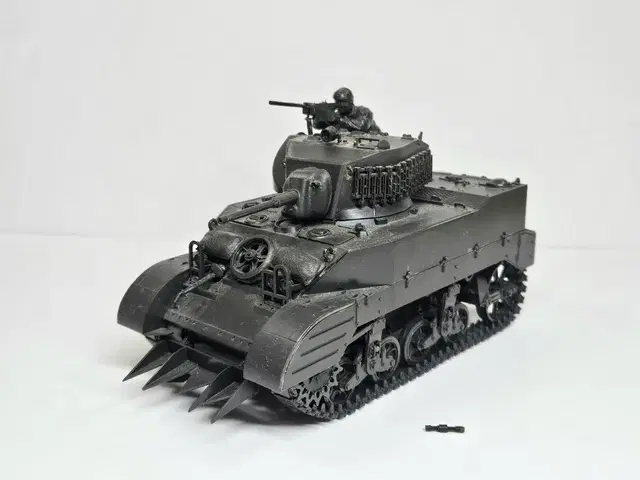 [타미야] 1/35 M5A1 U.S.경전차 조립품