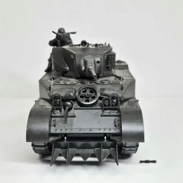 [타미야] 1/35 M5A1 U.S.경전차 조립품