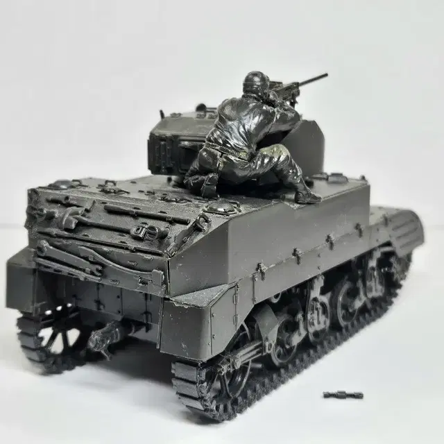 [타미야] 1/35 M5A1 U.S.경전차 조립품