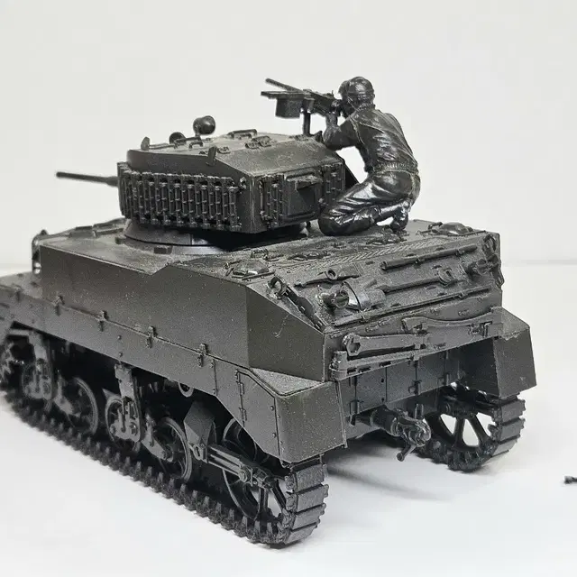 [타미야] 1/35 M5A1 U.S.경전차 조립품