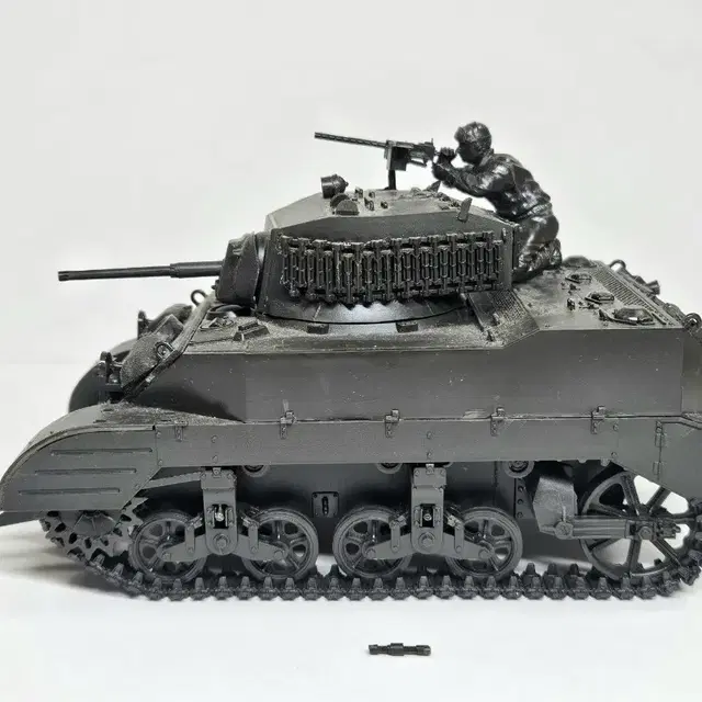 [타미야] 1/35 M5A1 U.S.경전차 조립품