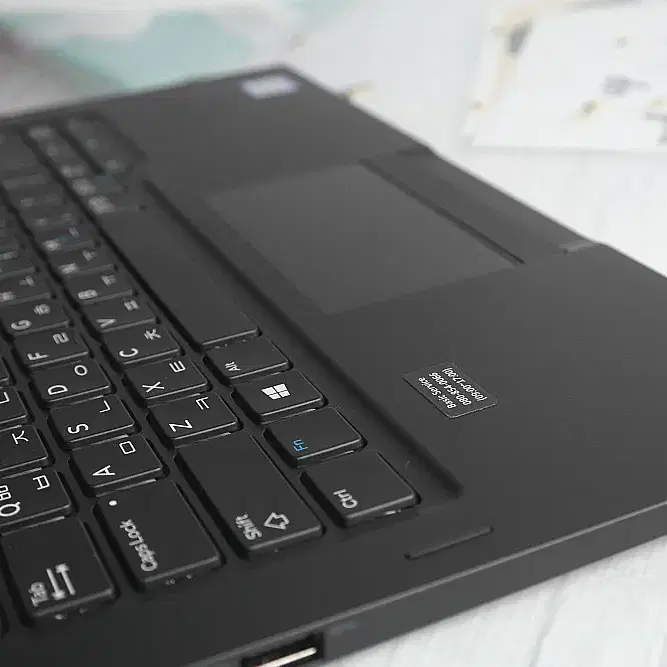 DELL 래티튜드7390 2in1/16G/1TB/i7-8650U/13.3