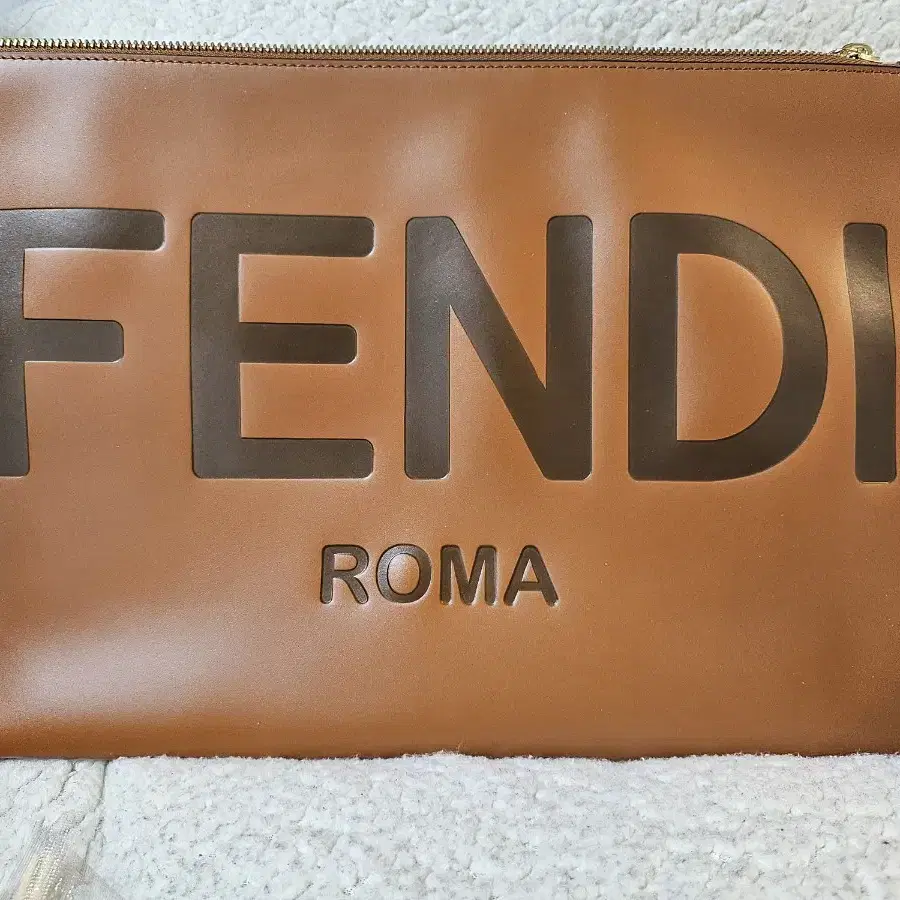 펜디 파우치 클러치백 Fendi Leather Large Flat