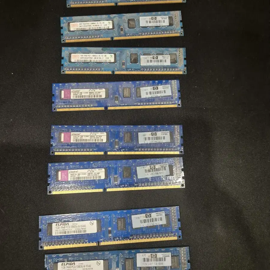 DDR3 1GB 8장 16장 팝니다.