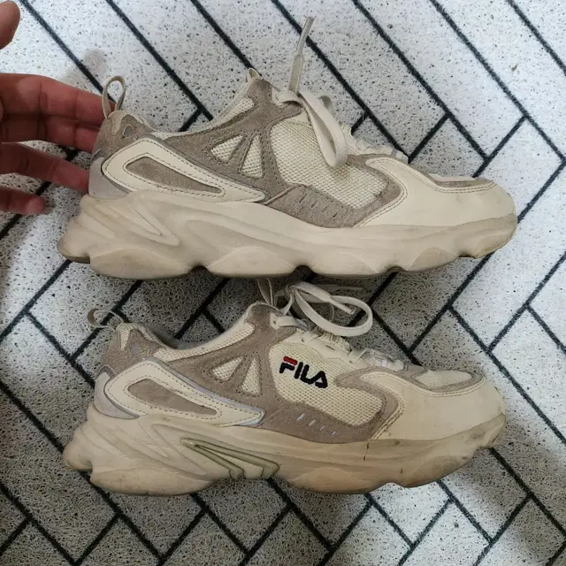 휠라 스키퍼 FILA 240 운동화 베이지 빈티지