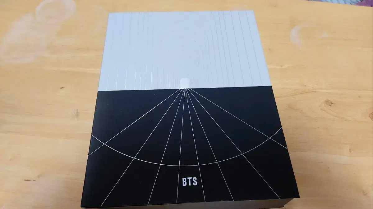 BTS concert photobook sells