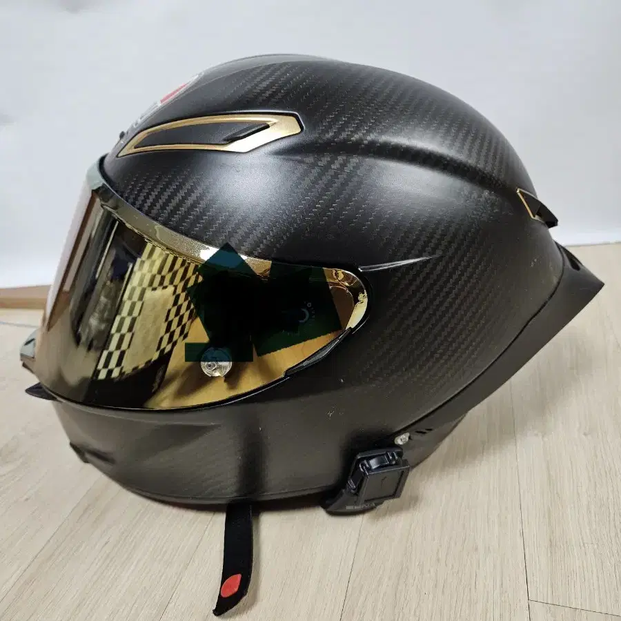 agv70주년 한정판 풀카본 헬멧 판매합니다