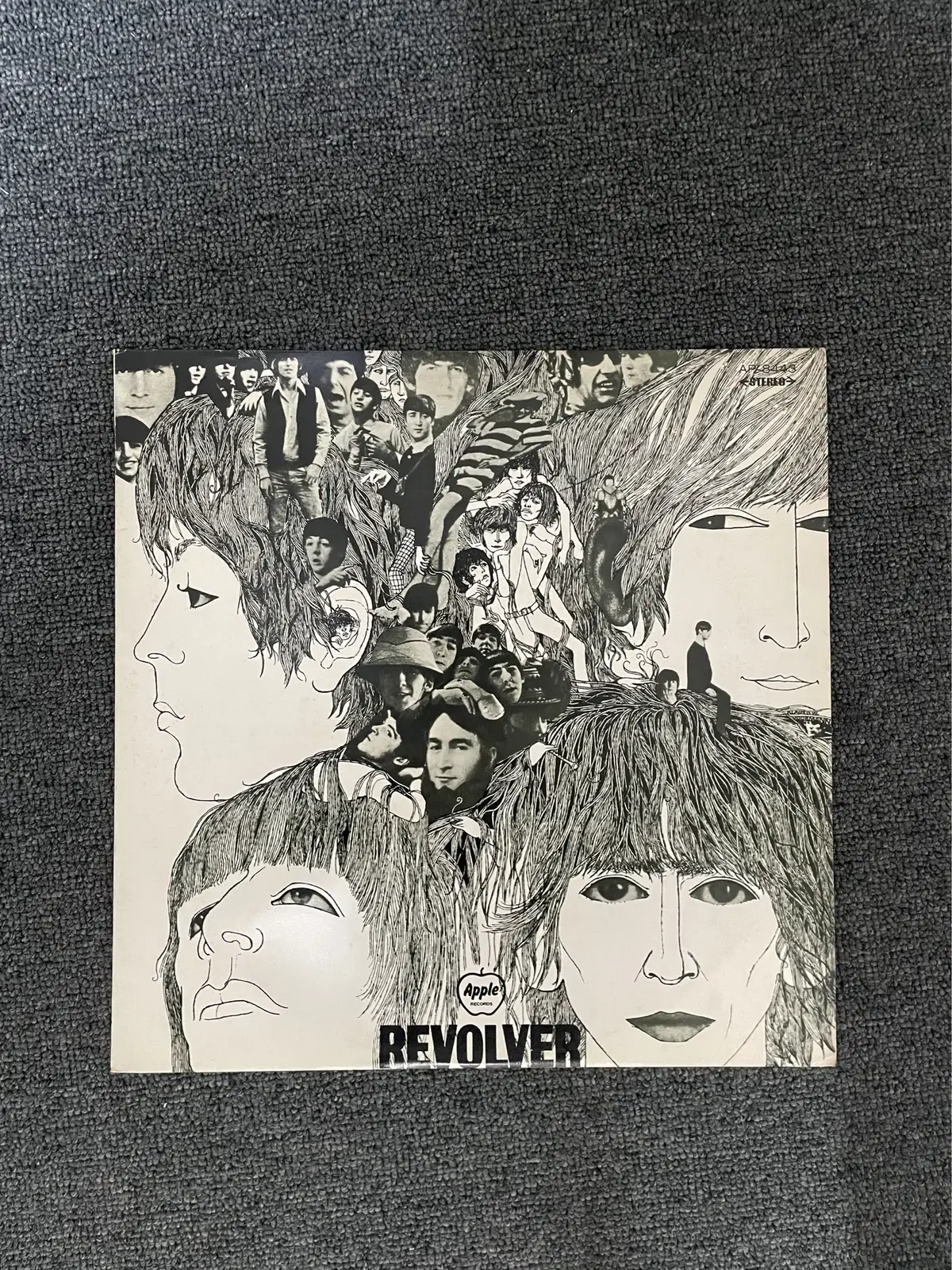 비틀즈 Revolver 레코드(LP) 팝니다.