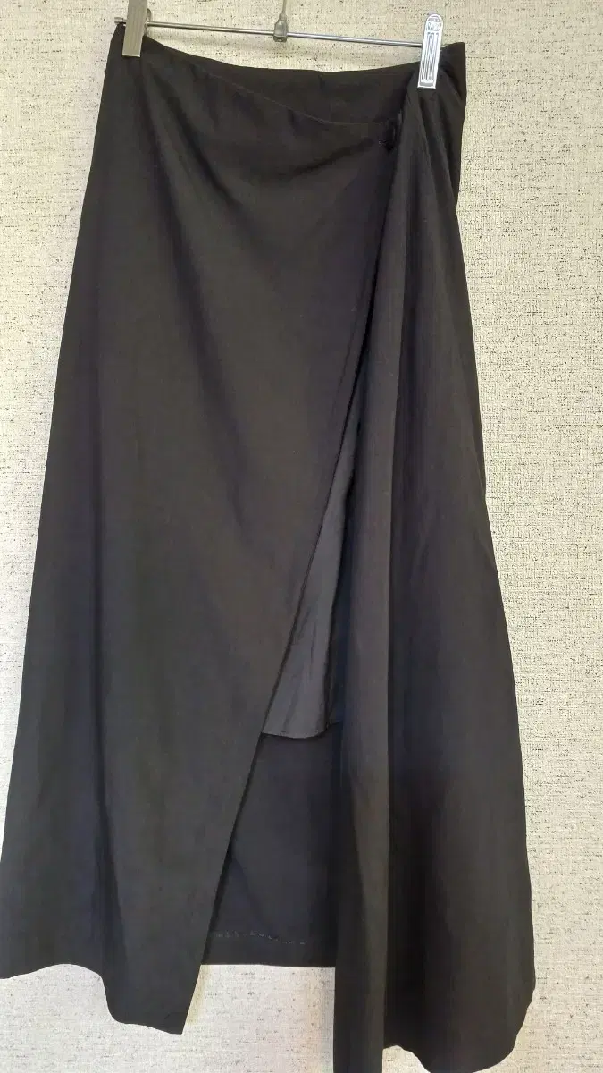 Unbalanced Long Skirt (55-66)