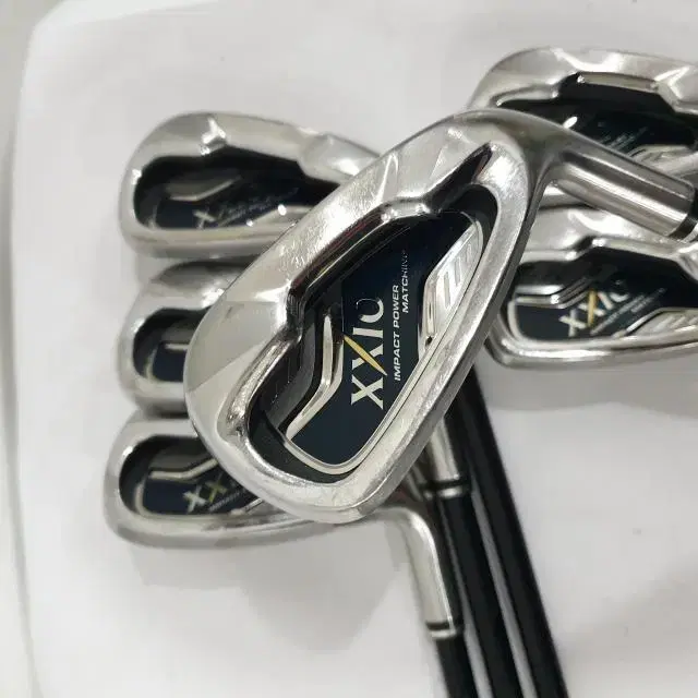 XXIO 6 Iron 5~P 6i MP600 Shaft R Strength Code...