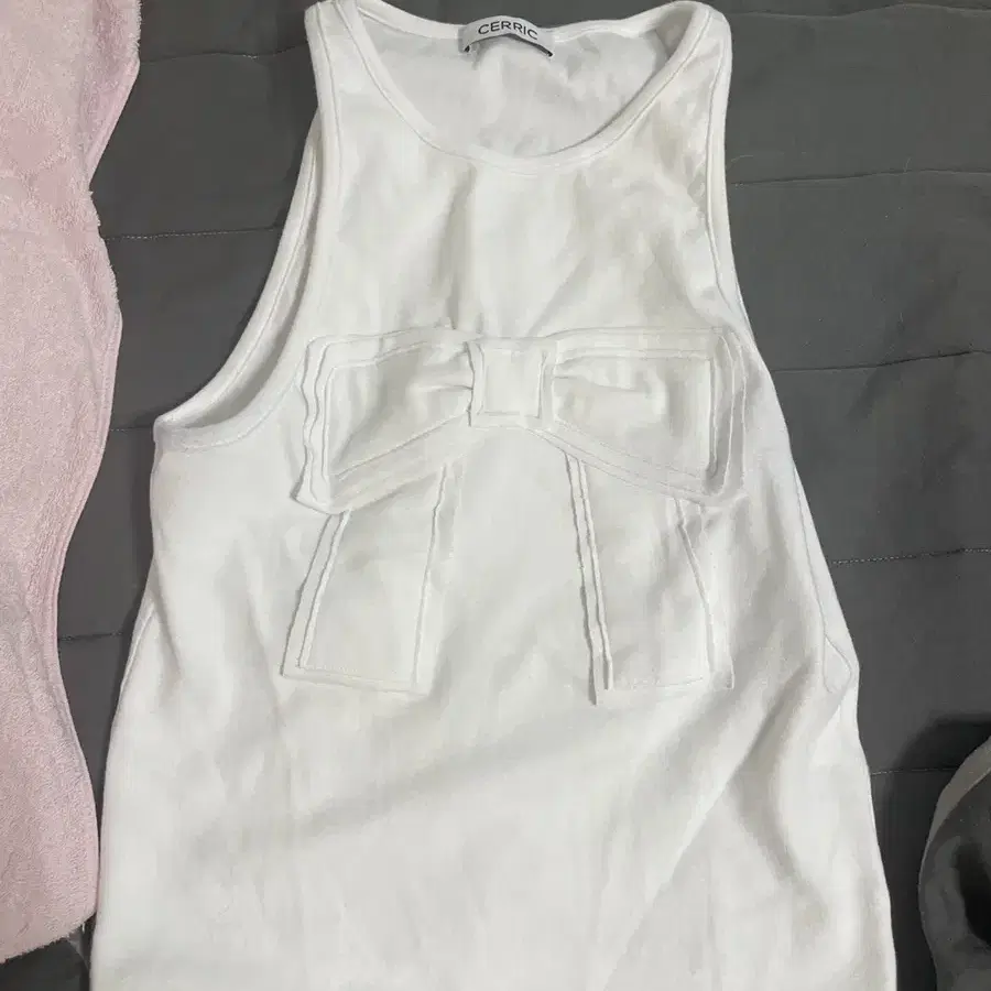 Cerric 세릭 리본나시 RIBBON SLEEVELESS / WHITE