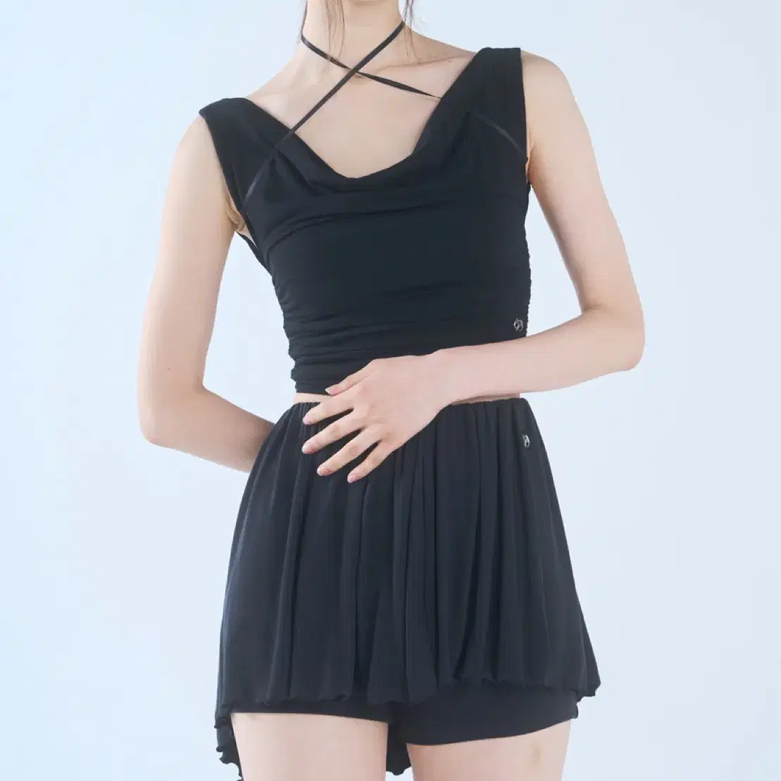 페인오어플레져 Dew Cowl Top black