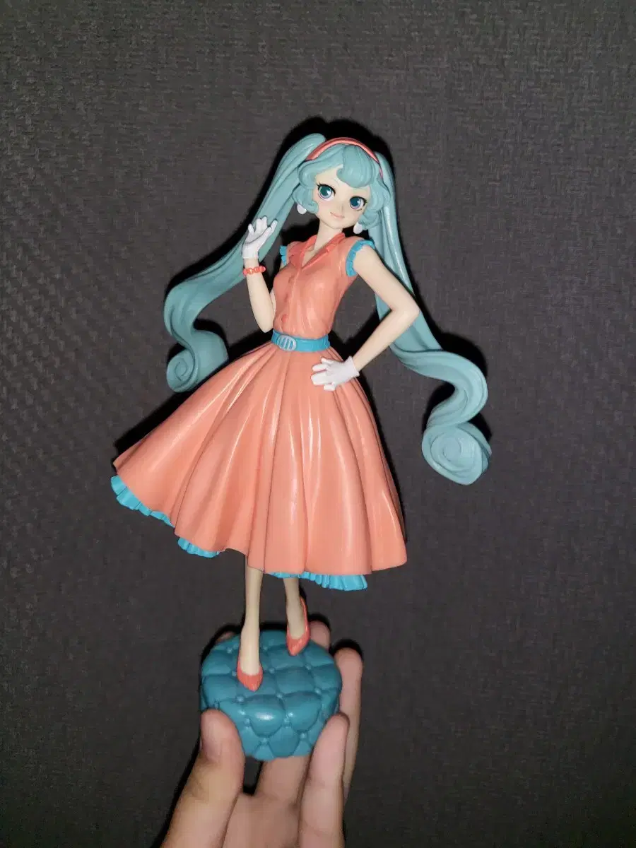 Hatsune Miku World Johnny Figures Vahn Presto Vandai